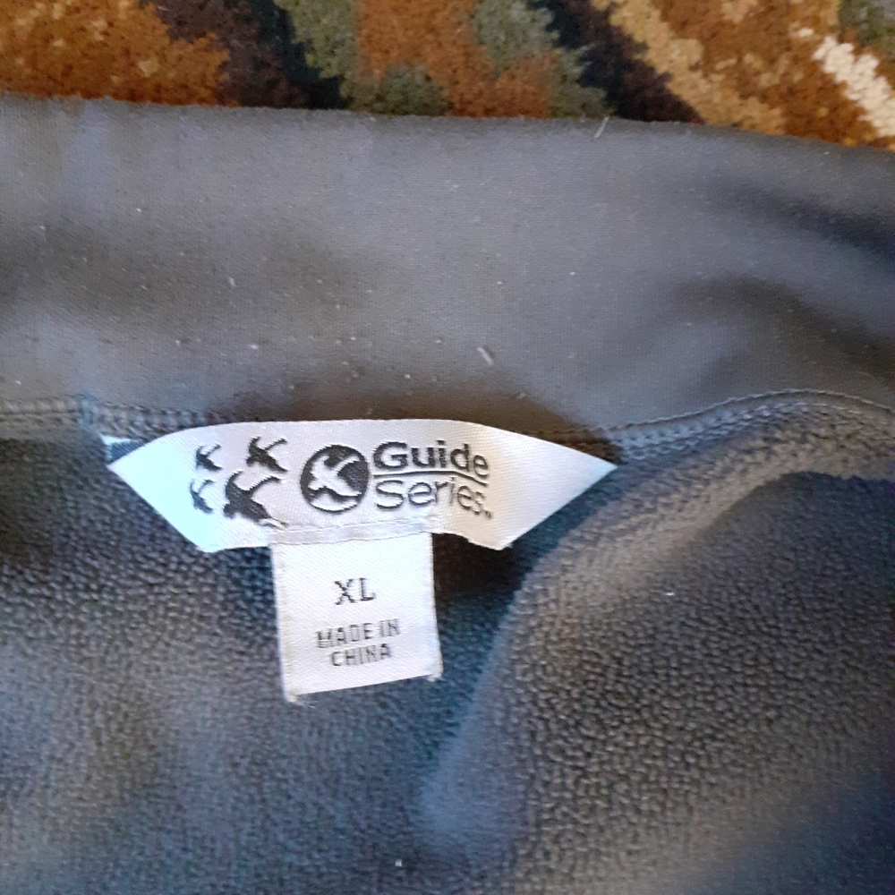 Long sleeve pull over - Picture 2 of 2